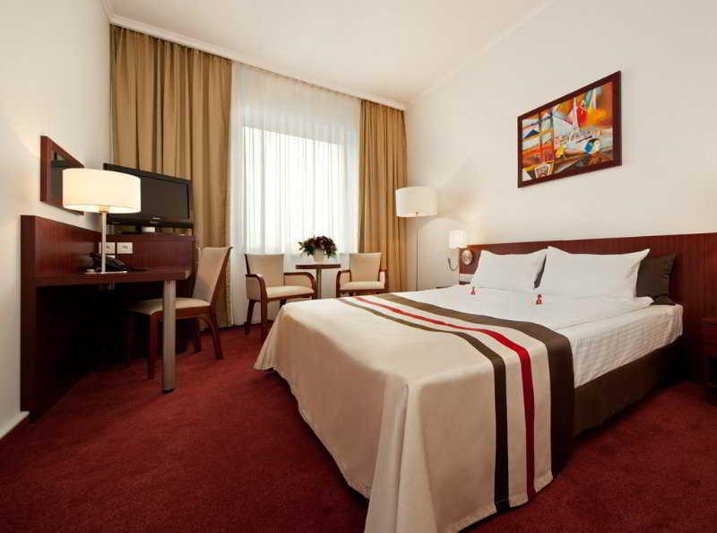 Western Premier Krakau